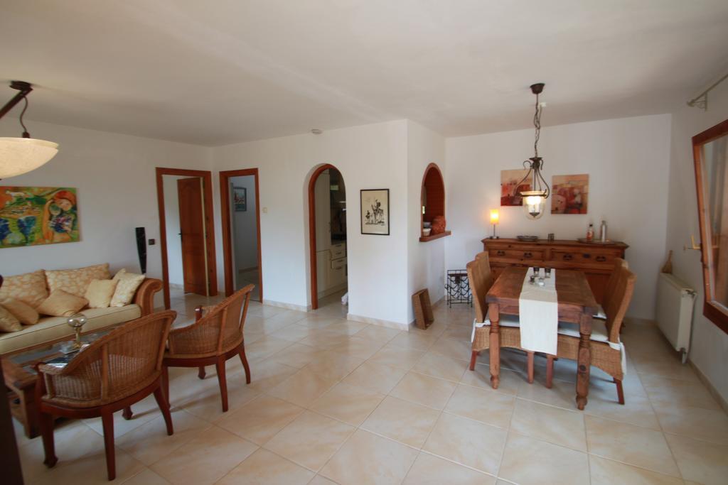 Chrisuli - Well Furnished Villa With Panoramic Views In โมไรรา ห้อง รูปภาพ
